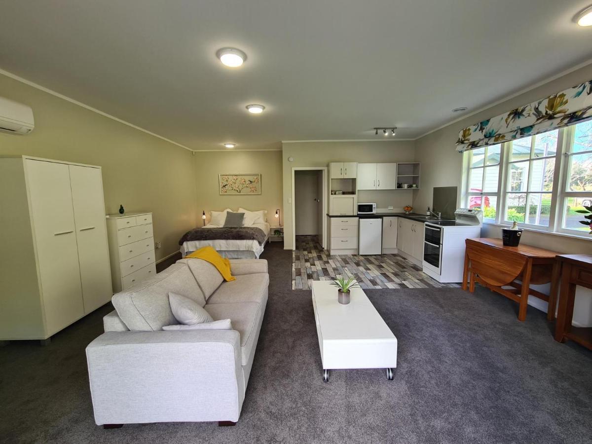 Pyes Pa Studio Apartment Tauranga Ngoại thất bức ảnh